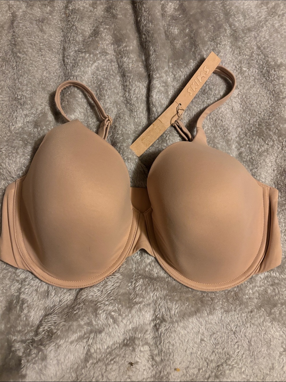 Skims Everyday T Shirt Bra